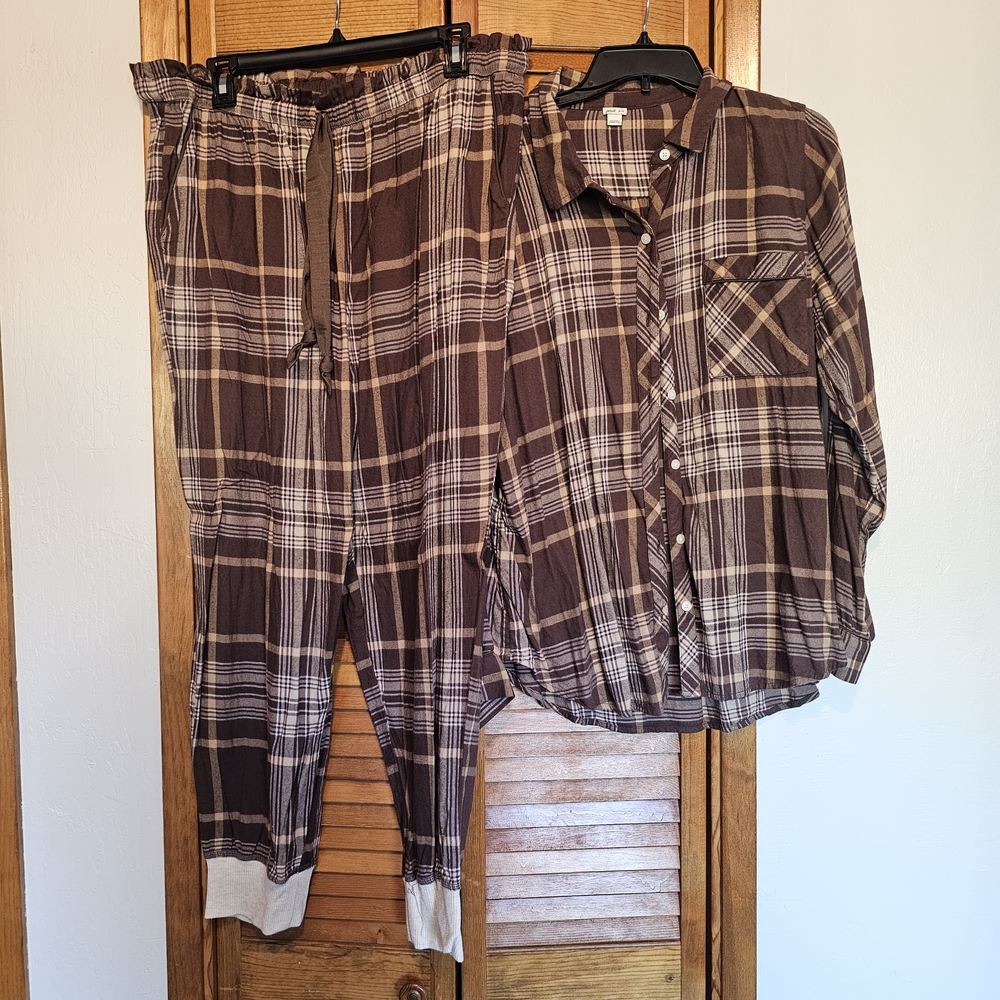 aerie Brown Plaid Two-Piece Pajama Set